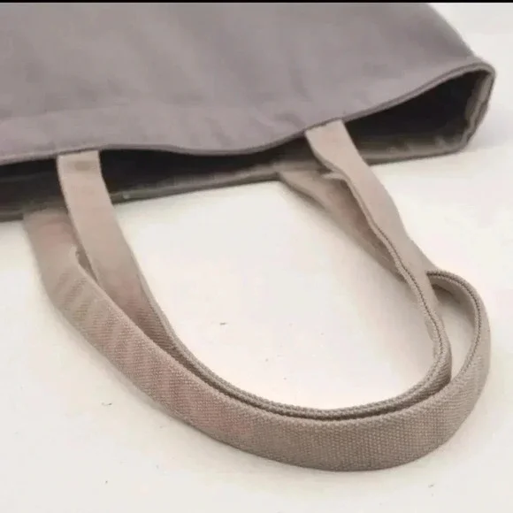 Louis Vuitton Fondation Exclusive Shoulder Tote Bag Canvas Gray - Picture 14 of 14